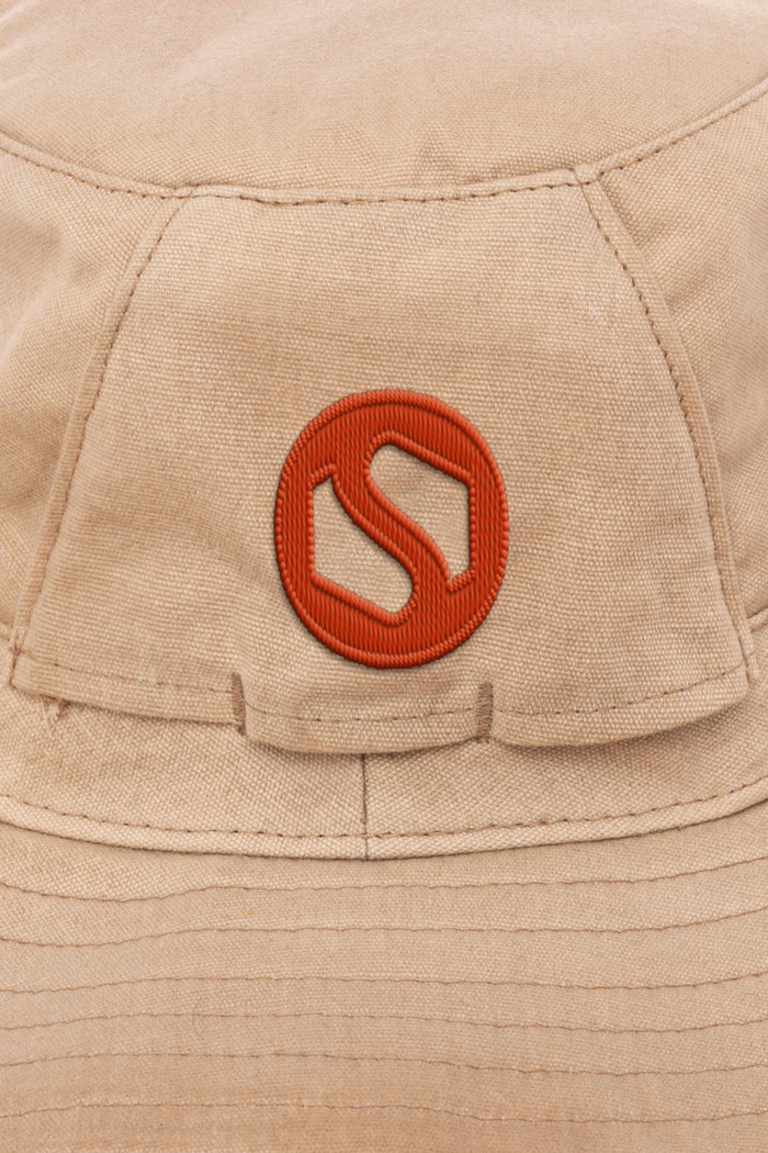 hat-zoom-logo